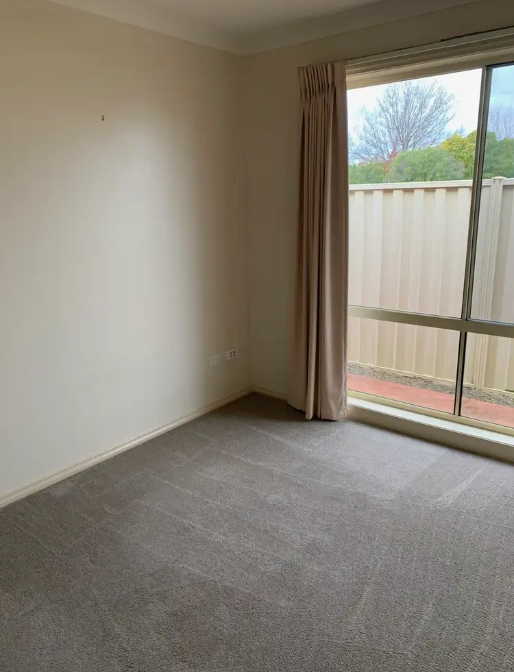 Fifth view of Homely house listing, 3 Rocklands Crescent, Kialla VIC 3631