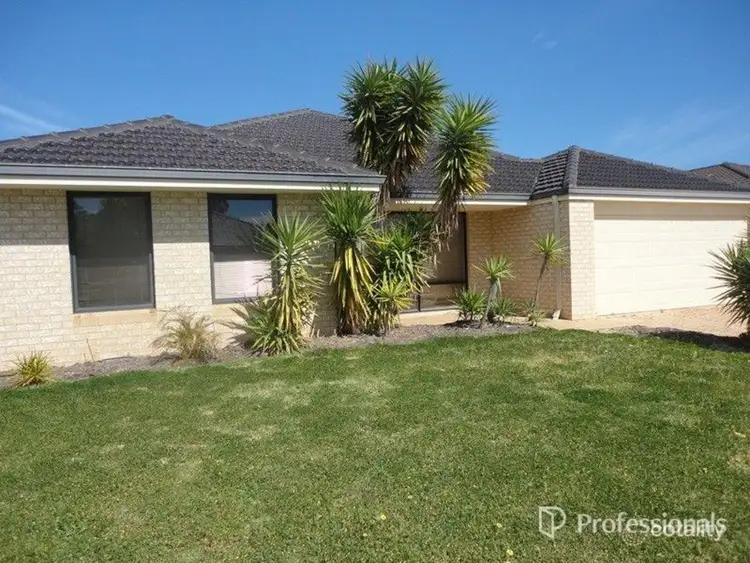 Main view of Homely house listing, 33 Mica Mews, Wattle Grove WA 6107