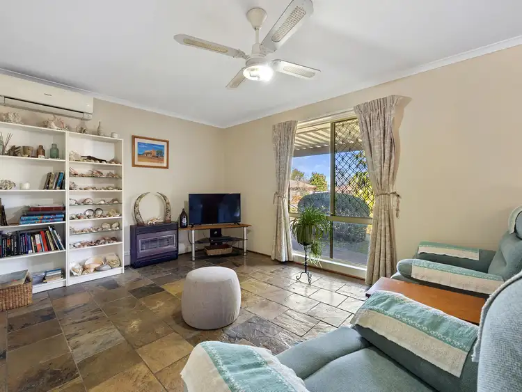 Fifth view of Homely house listing, 4 Tiree Court, Huntfield Heights SA 5163