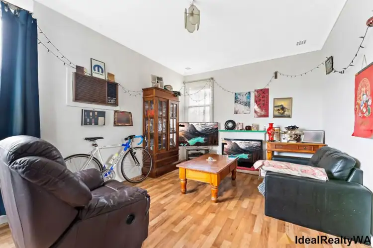 Third view of Homely house listing, 6 Middleton Street, Cloverdale WA 6105