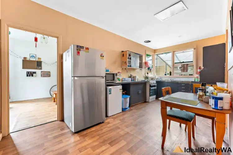 Fifth view of Homely house listing, 6 Middleton Street, Cloverdale WA 6105