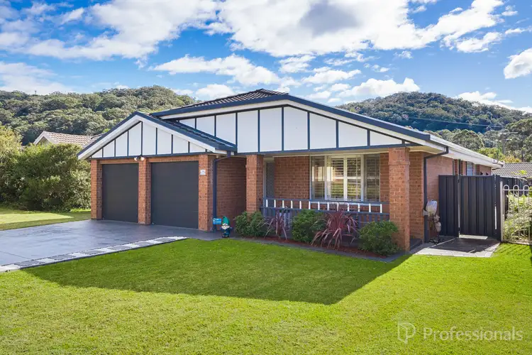 29 Manooka Road, Point Clare NSW 2250