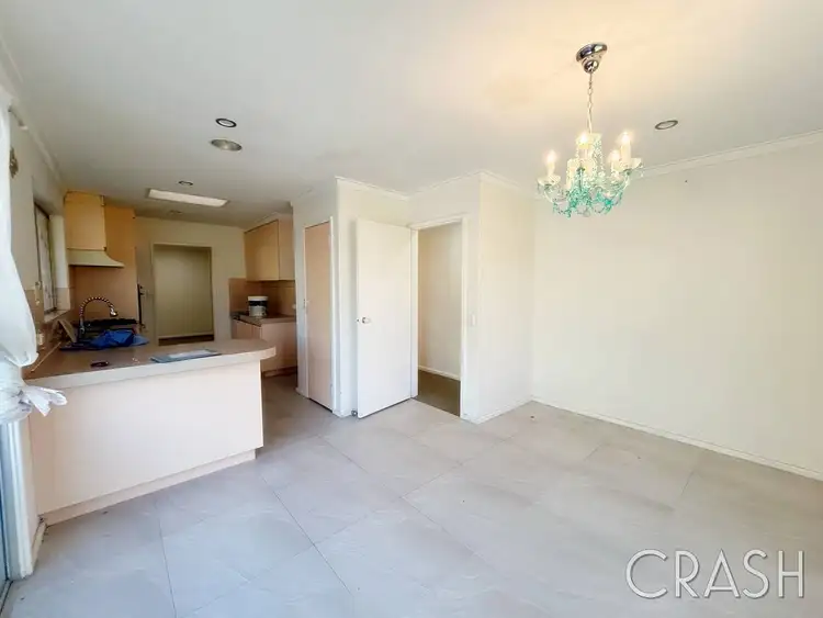 Fifth view of Homely house listing, 4 Bayham Place, Huntingdale WA 6110