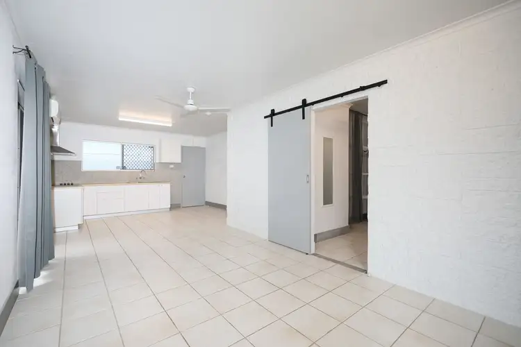 1/39 Hibiscus Lane, Holloways Beach QLD 4878