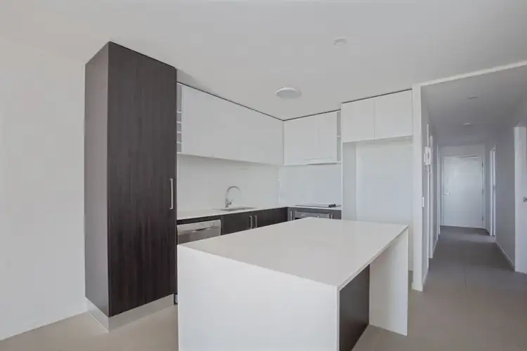 802/26 Spendelove Avenue, Southport QLD 4215