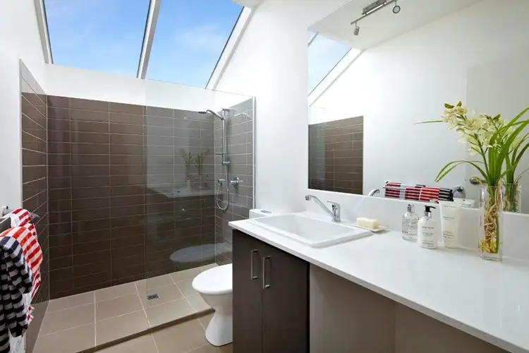 Third view of Homely apartment listing, 17/5 Lewisham Road, Windsor VIC 3181