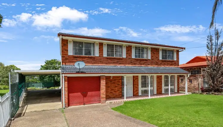 4 Baringa Close, Green Valley NSW 2168