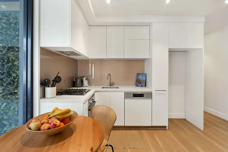 Sixth view of Homely apartment listing, 303/175 Rosslyn Street, West Melbourne VIC 3003