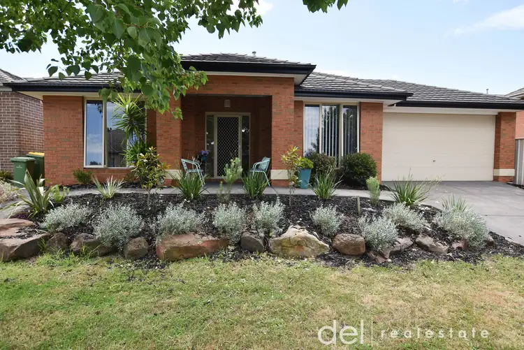 Third view of Homely house listing, 4 Goulburn Place, Pakenham VIC 3810