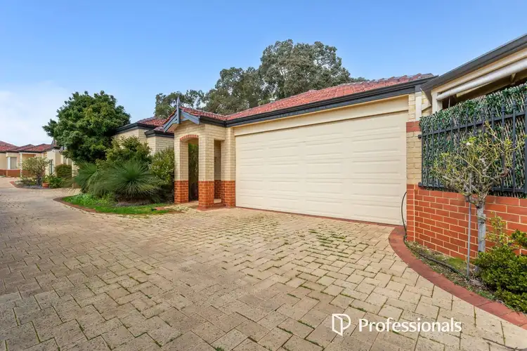 2/19 Boonooloo Road, Kalamunda WA 6076