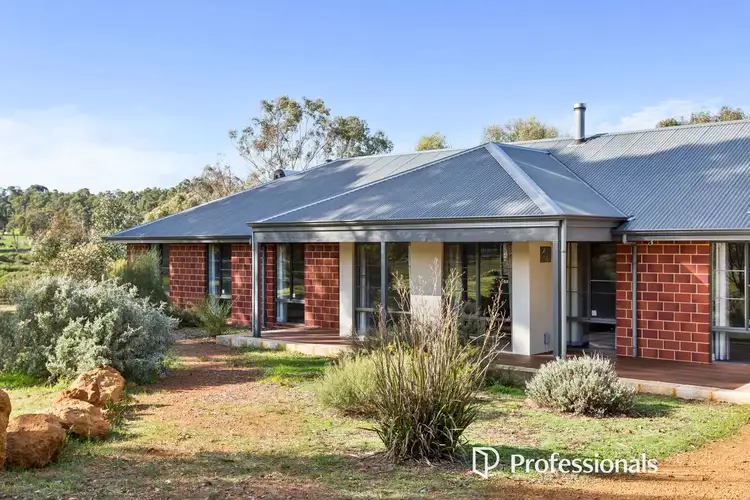 940 Avonholme Circle, Chidlow WA 6556