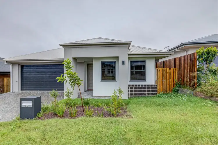 25 Heath Terrace, Park Ridge QLD 4125