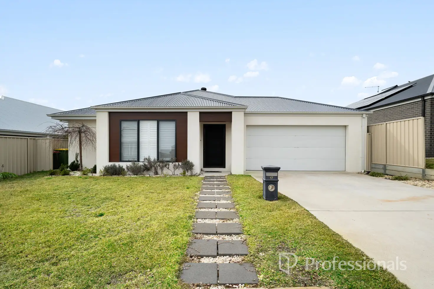 Main view of Homely house listing, 17 Keysor Way, Wodonga VIC 3690
