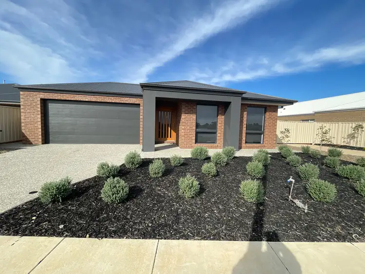 44 Chivalry Drive, Mooroopna VIC 3629