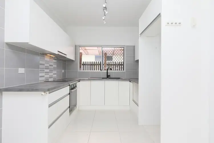 Second view of Homely unit listing, 5/8-10 Mount Peter Road, Edmonton QLD 4869