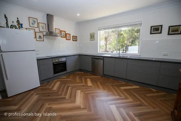 Sixth view of Homely house listing, 19-21 Wake Street, Macleay Island QLD 4184