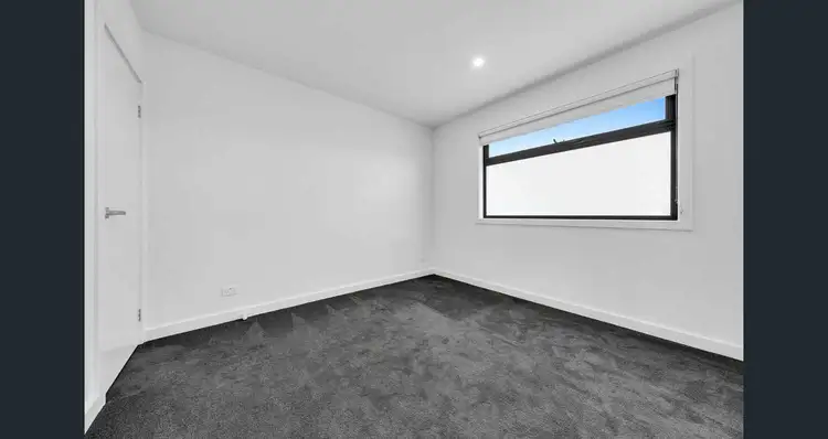 Fifth view of Homely townhouse listing, 4/13 Clovelly Avenue, Glenroy VIC 3046