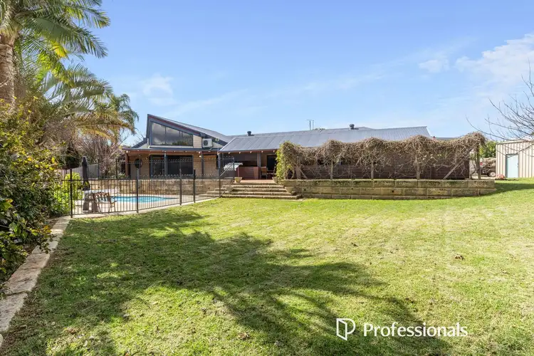 9 Kiev Court, Lesmurdie WA 6076
