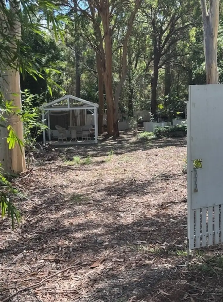 27 Alexander Street, Macleay Island QLD 4184