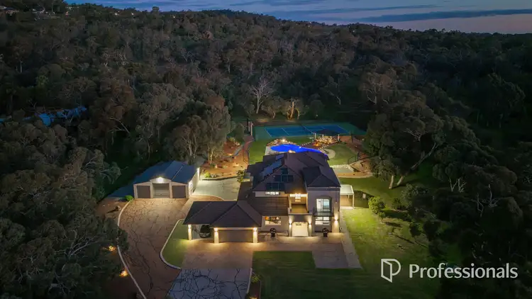 16 John Farrant Drive