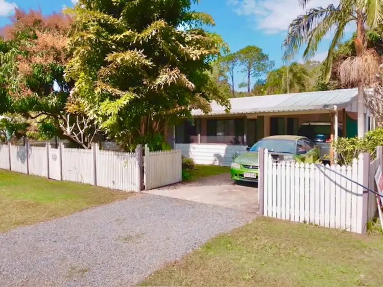 82 Kings Road, Russell Island QLD 4184