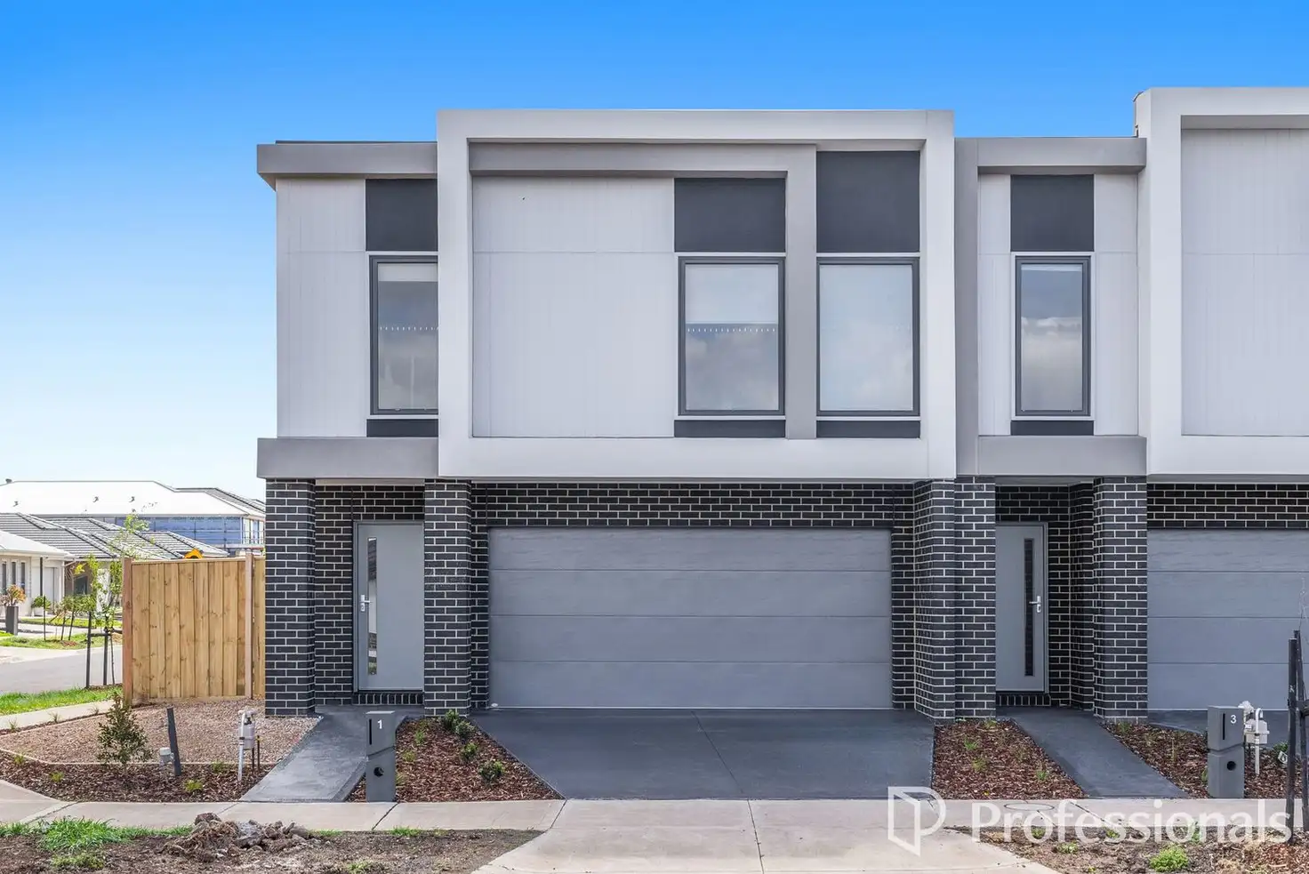 Main view of Homely townhouse listing, 1 Ivanhoe Avenue, Fraser Rise VIC 3336