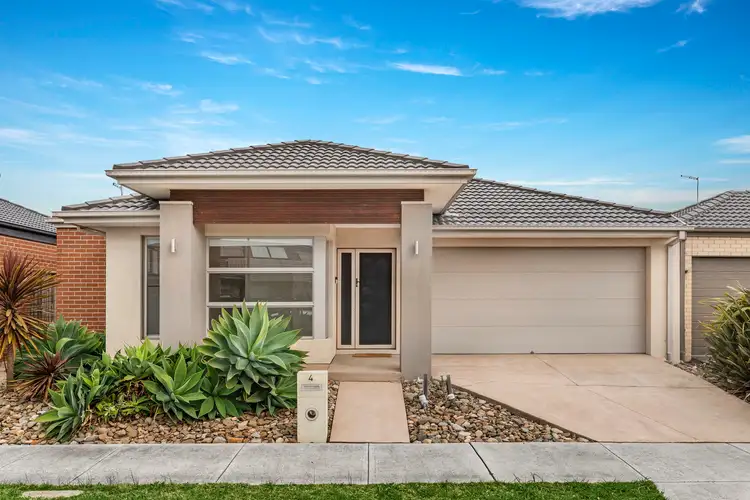 4 Jolimont Avenue, Mickleham VIC 3064