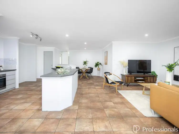 Sixth view of Homely house listing, 5 Apple Way, Forrestfield WA 6058