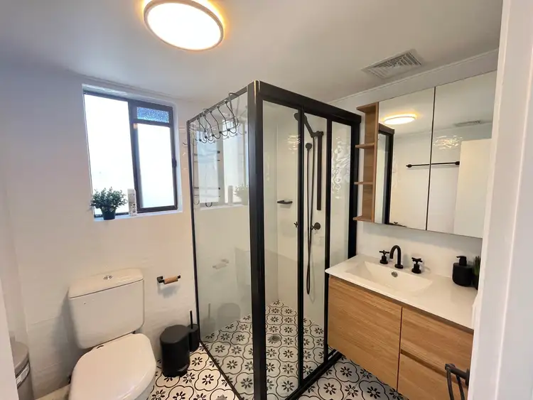 Fifth view of Homely unit listing, 4/61 Frank Street, Labrador QLD 4215