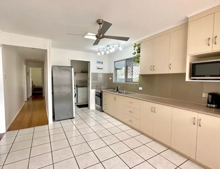 Fifth view of Homely house listing, 16 LESLIE Drive, Moranbah QLD 4744
