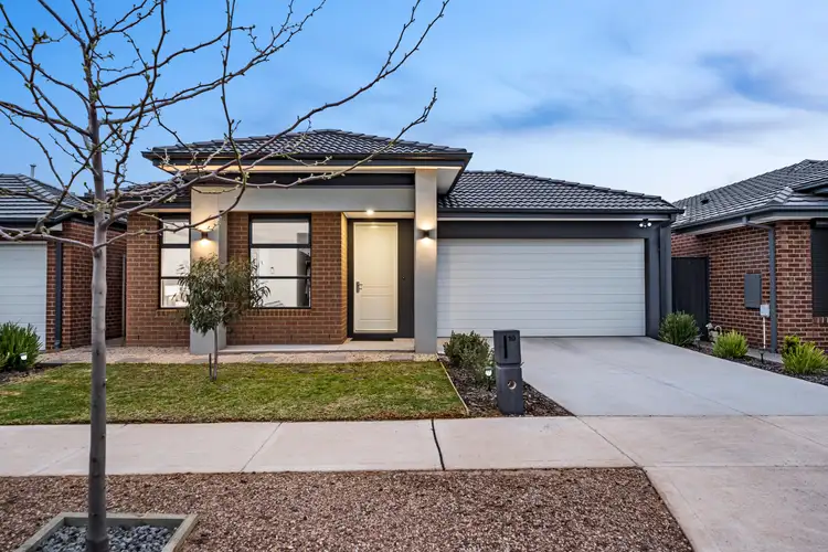 Main view of Homely house listing, 10 Piana Road, Fraser Rise VIC 3336