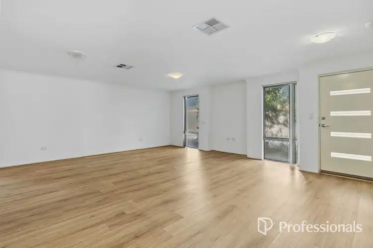 Fifth view of Homely house listing, 5/26 Mangosteen Drive, Forrestfield WA 6058