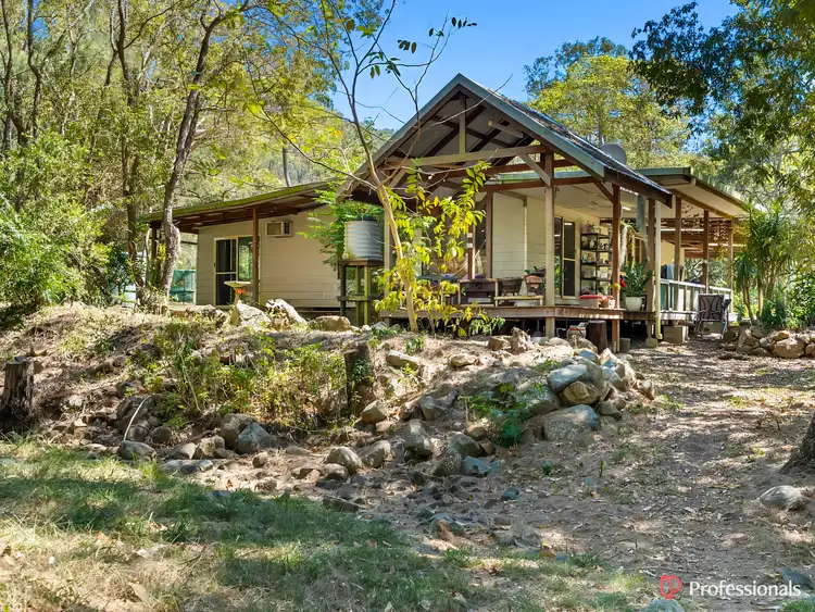 243 New Zealand Gully Road, Mount Chalmers QLD 4702