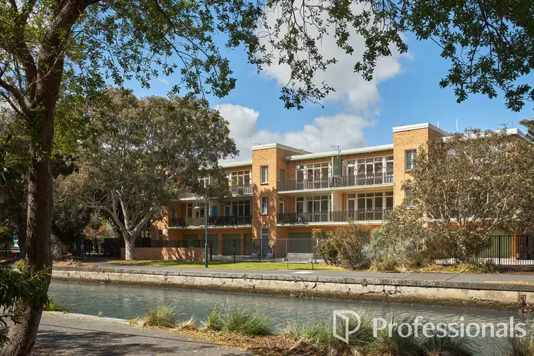 9/64 Broadway, Elwood VIC 3184