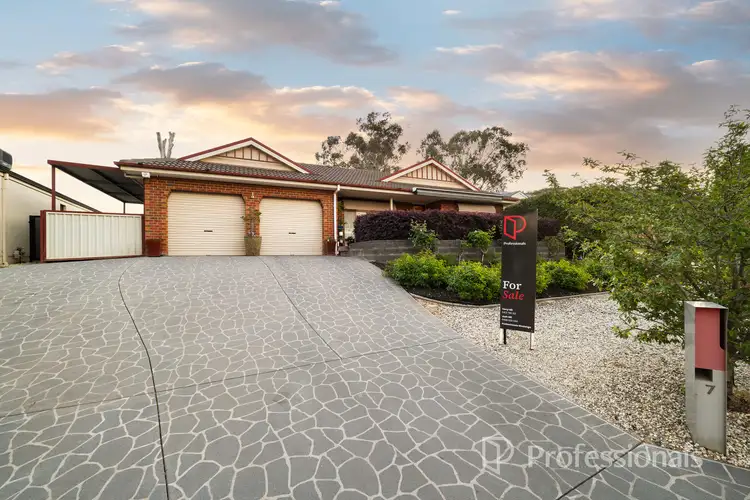 7 Inverness Street, West Wodonga VIC 3690
