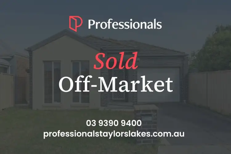 8 Fawkner Place, Caroline Springs VIC 3023