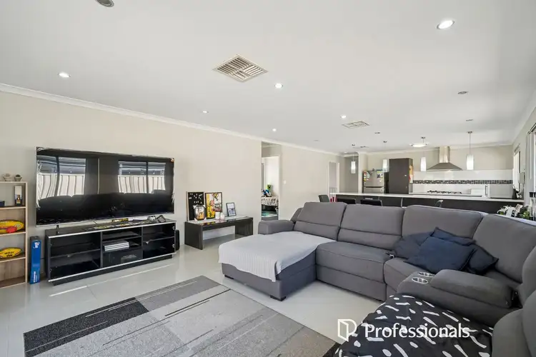 Sixth view of Homely house listing, 33 Marloo Street, Wattle Grove WA 6107