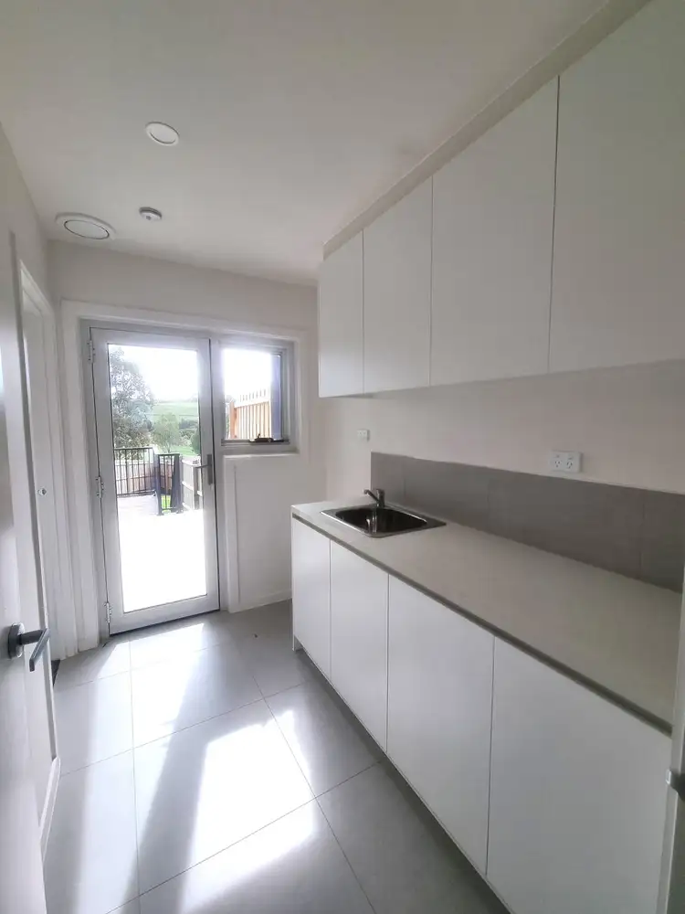 Third view of Homely townhouse listing, 16/9 Karin Crescent, Glenroy VIC 3046