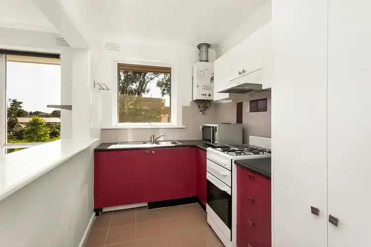 8 St Leonards Avenue