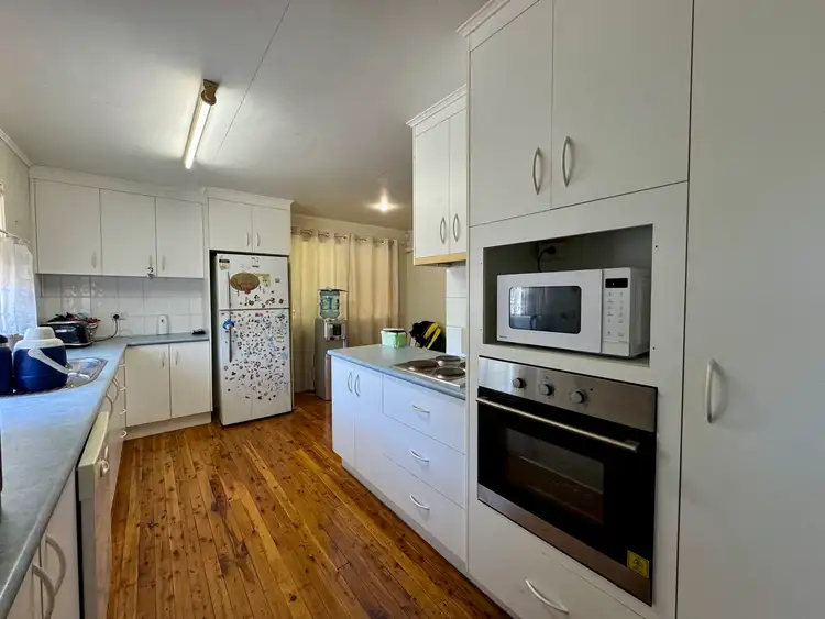 152 MILLS Avenue, Moranbah QLD 4744