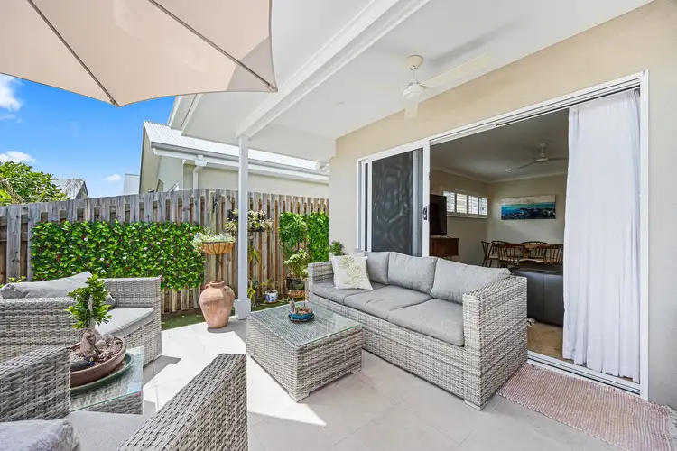 190/2-20 Island View Drive, Urangan QLD 4655