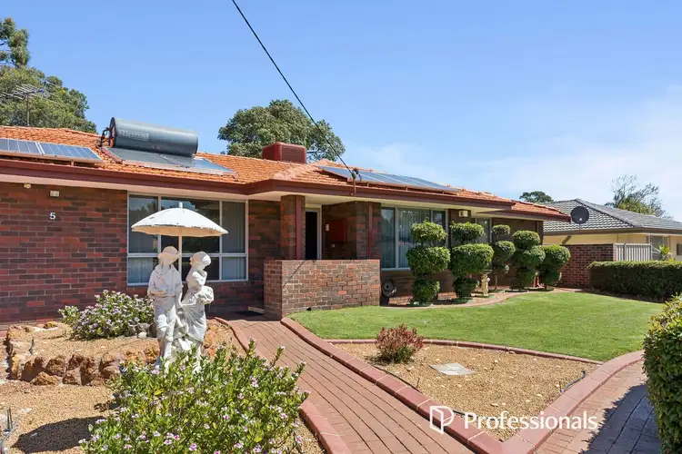 5 Meloway Drive, Maida Vale WA 6057