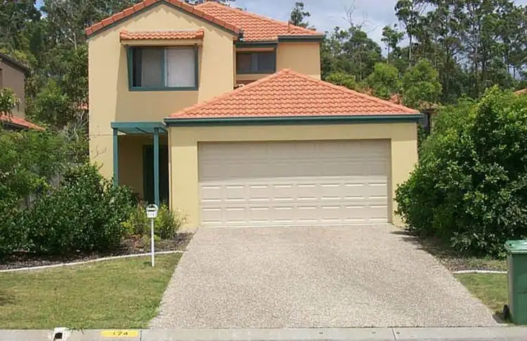 174 Greenacre Drive, Arundel QLD 4214