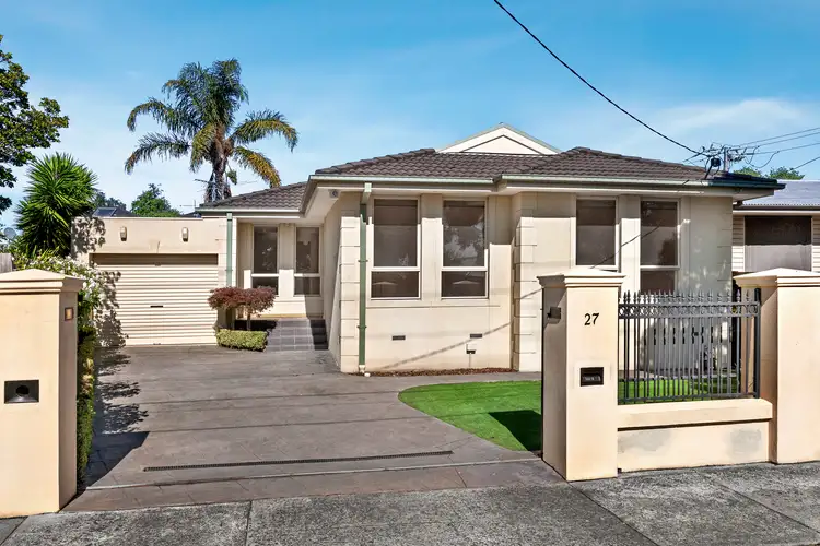 27 Goulburn Avenue, Reservoir VIC 3073
