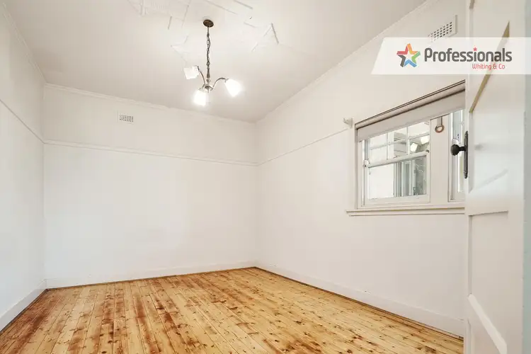 Fourth view of Homely apartment listing, 8/6 Westbeach Road, St Kilda VIC 3182