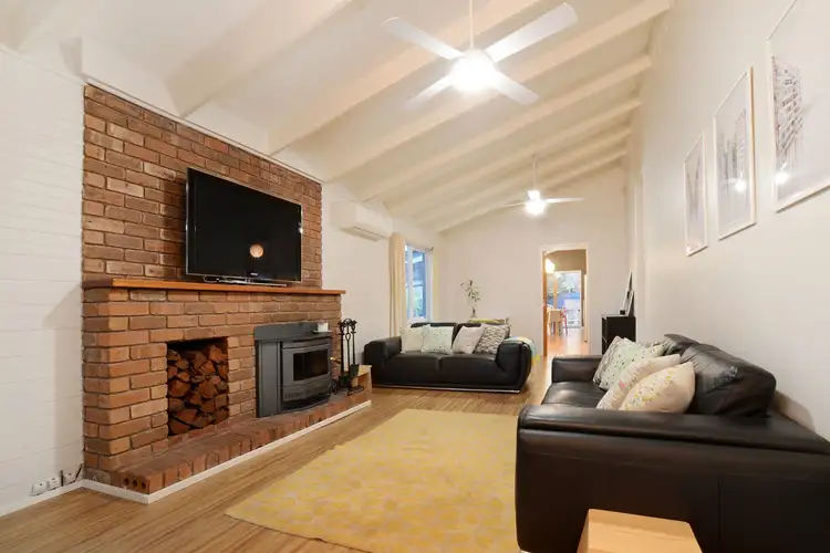 Second view of Homely house listing, 15 Bremen Court, Keilor Downs VIC 3038