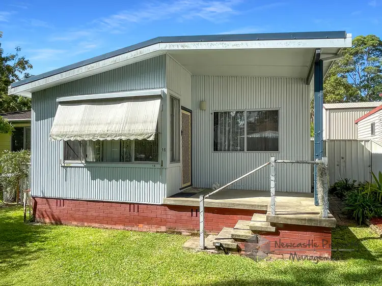 16 Beeson St, Cardiff South NSW 2285
