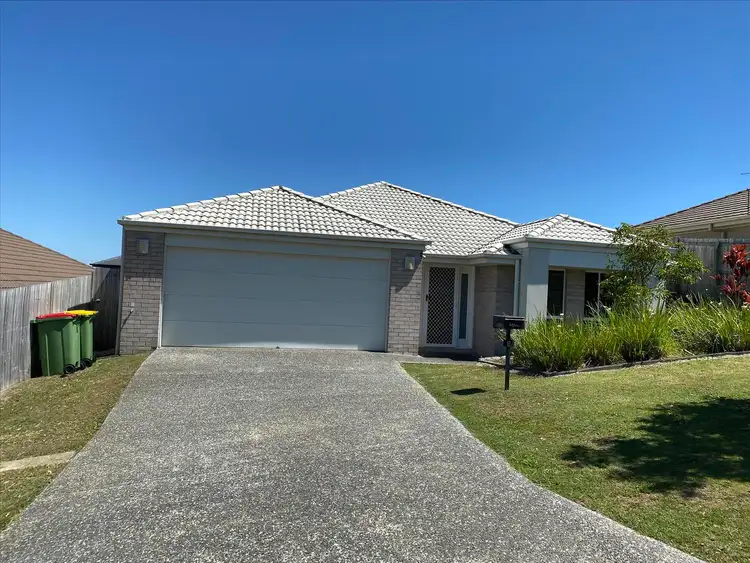 8 sapphire Place, Pimpama QLD 4209