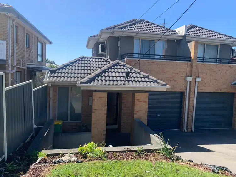 18 Moira Avenue, Reservoir VIC 3073