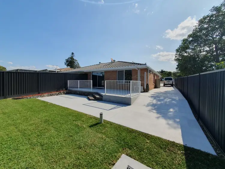 1/167 Olsen Avenue, Labrador QLD 4215